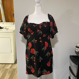 Pretty Little Thing | 10 | Off shoulder dress